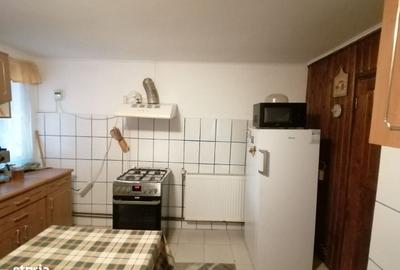Casă cu 3 camere decomandat în Mislea - 10