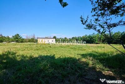 Casă cu 1 camere cu Teren 1100 Mp în Budeasa