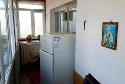 Apartament cu 3 camere decomandat în Exercițiu - 9
