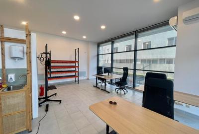 Spațiu comercial, de 44 mp, în Titan - 3