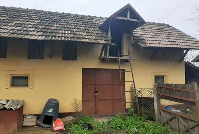 Casă cu 4 camere în Celaru - 3