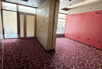 Spațiu comercial, de 52 mp, în Rogerius - 6