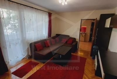 Apartament cu 3 camere semidecomandat, mobilat în Gheorgheni