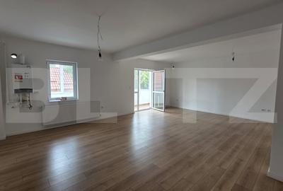 Apartament cu 3 camere semidecomandat în Unirea