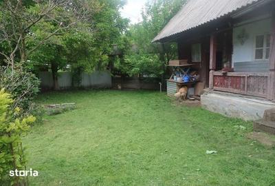 Casă cu 4 camere decomandat cu Teren 1000 Mp în Măgirești - 5