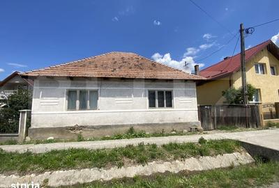 Casă cu 3 camere cu Teren 250 Mp în Chiochiș