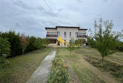 Duplex cu 4 camere cu Teren 800 Mp în Strejnicu - 3