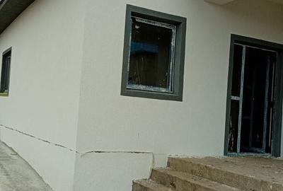 Casă cu 4 camere cu Teren 200 Mp în Central - 8