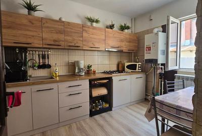 Casă individuală cu 4 camere cu Teren 250 Mp în Central - 4