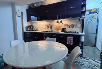 Apartament cu 3 camere decomandat în Central - 2