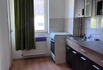 Apartament cu 2 camere semidecomandat în Aradului