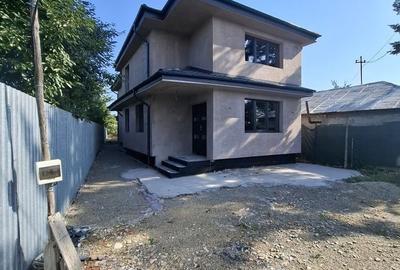 Casă cu 4 camere în Valea Călugărească
