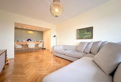 Apartament cu 3 camere decomandat, mobilat în Ultracentral