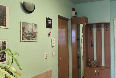 Apartament cu 3 camere decomandat în Grigorescu