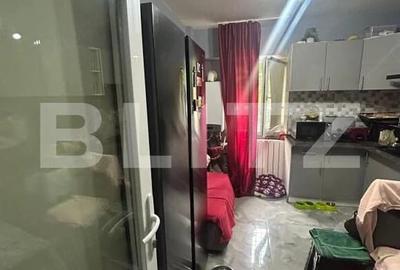 Garsonieră decomandată în Micro 12 - 2