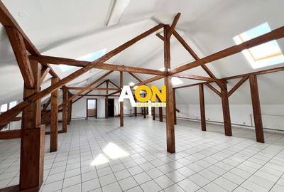 Birou, de 220 mp, în Central - 2