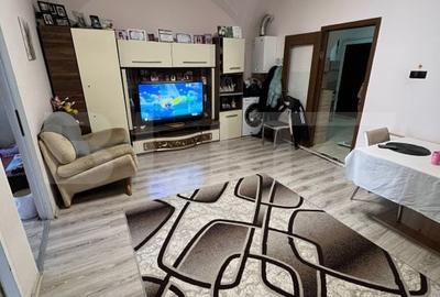 Apartament cu 3 camere decomandat, mobilat în Central