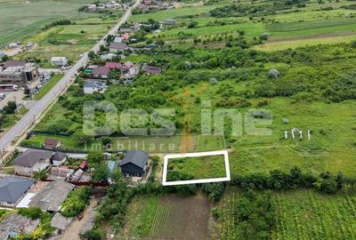 Teren de 451 mp, în Tomești