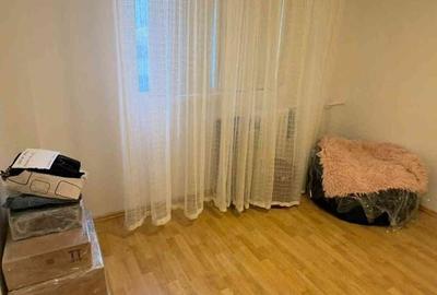Apartament cu 2 camere în Tei
