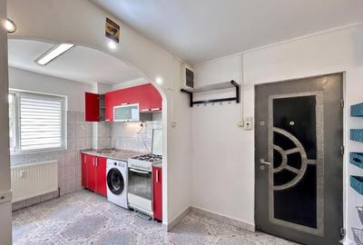 Apartament cu 2 camere semidecomandat, mobilat în Vest