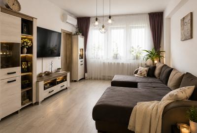 Apartament cu 3 camere semidecomandat în Central - 1