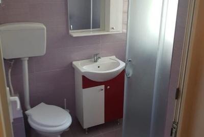 Garsonieră decomandată în Sud