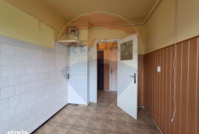 Apartament cu 3 camere în Central - 9