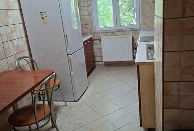 Apartament cu 4 camere nedecomandat în Lujerului