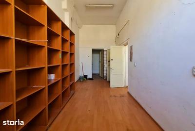 Spațiu comercial, de 40 mp, în Vest - 1