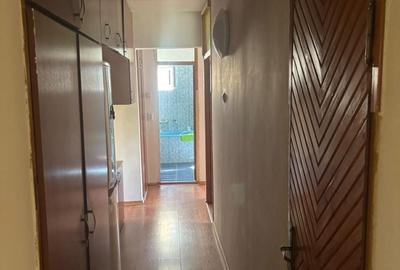 Apartament cu 3 camere decomandat în Alfa