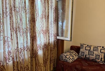 Apartament cu 3 camere semidecomandat în 7 Noiembrie - 8