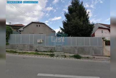 Casă cu 2 camere cu Teren 389 Mp în Central