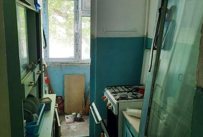 Apartament semidecomandat în Berceni