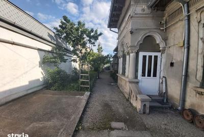 Casă cu 6 camere cu Teren 469 Mp în Central - 4