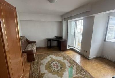 Apartament cu 3 camere decomandat, mobilat în Mărăști