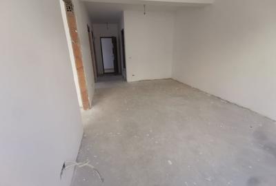 Apartament cu 2 camere semidecomandat în Andronache - 1