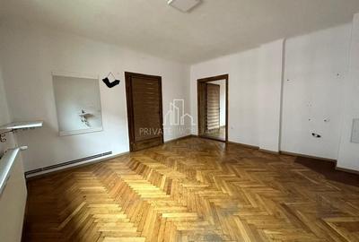 Casă individuală cu 5 camere cu Canalizare în Central - 22
