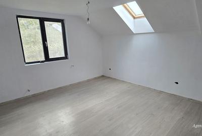 Casă cu 5 camere cu Teren 1000 Mp în Mihai Eminescu - 13