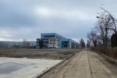 Spațiu industrial, de 8,200 mp, în Cug - 2