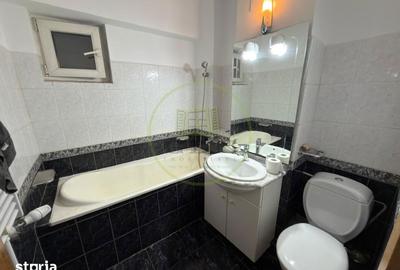 Apartament cu 3 camere decomandat, mobilat în Calea București