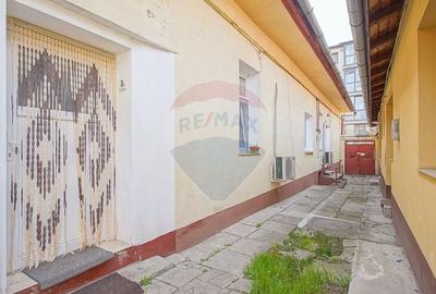 Casă cu 3 camere cu Teren 290 Mp în Brașovul Vechi
