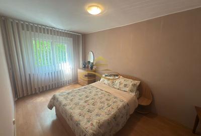 Apartament cu 3 camere decomandat în Ștefan cel Mare