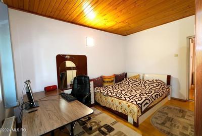 Duplex cu 4 camere cu Canalizare în Central - 40