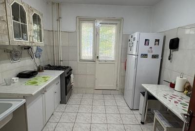 Apartament cu 3 camere semidecomandat în Crângași - 8