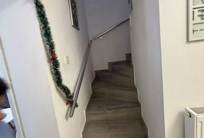 Casă cu 4 camere cu Teren 200 Mp în Central
