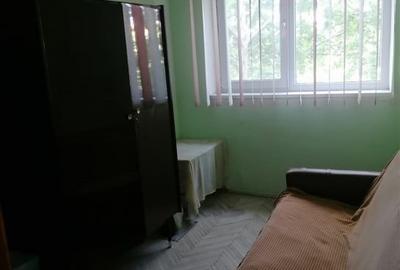 Apartament cu 3 camere semidecomandat în Calea Galați - 5