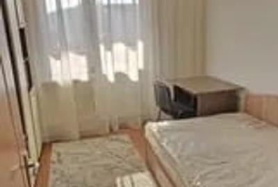 Apartament cu 4 camere decomandat în Nicolina - 2