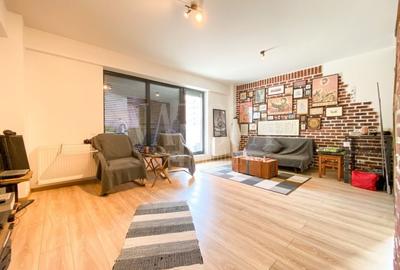 Apartament cu 2 camere semidecomandat în Sopor