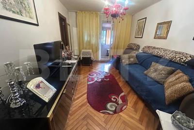 Apartament cu 2 camere semidecomandat, mobilat în Micro 6