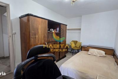 Apartament cu 3 camere semidecomandat în Tineretului